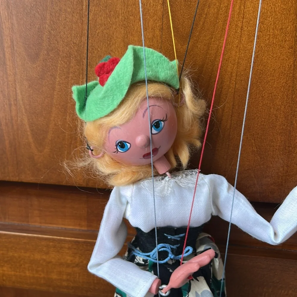 Vintage Pelham Puppet Marionette Toy - Mitzi - Picture 4 of 16